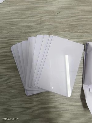 Pvc 열 인쇄 할 수있는 흰색 빈 카드 Cr80 54 * 85.6mm 카드 생산을위한