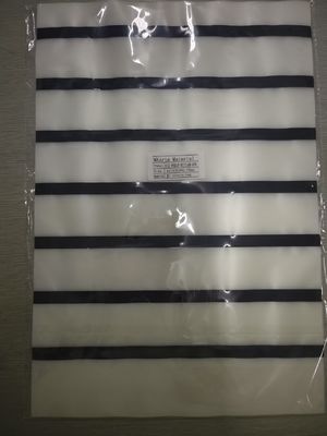 0.04-0.10mm 두께 HICO/LOCO 카드용 접착제 코팅으로 덮인 투명한 자기 스트립