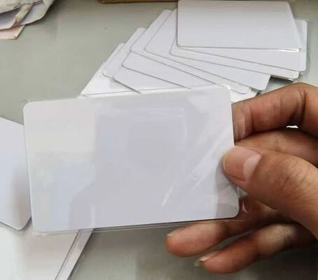 플라스틱 카드 생산을 위한 흰색 잉크젯 프린팅 가능한 PVC 시트