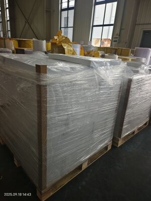 0.12-0.76mm 두께 매트 양면 PVC 코어 시트 오프셋 및 실크 스크린 인쇄용 77 + 2 °C 비카트 포인트