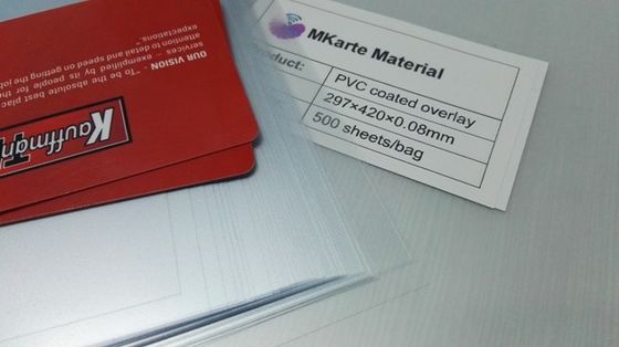 색깔 변화와 개악 없이 높은 접착 PVC 입히는 오바레이