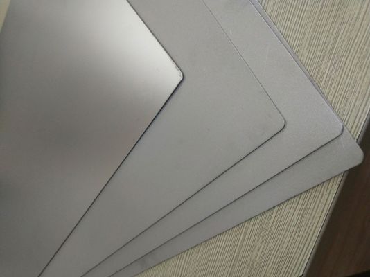 Pvc 카드 물자 박판으로 만들기를 위한 약간 광택이 없는 박판으로 만들어진 강철 플레이트 0.3um 표면 거칠기