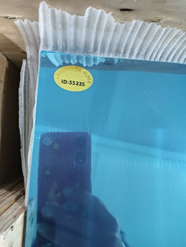 0.4-1.0mm 두께 스테인리스 스틸 430BA 슬라미네이트 스틸 플레이트 스마트 카드 생산을 위해 두 면 모두 반짝이는 마무리